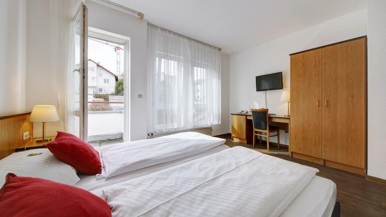 Airport-Hotel Stetten Лайнфельден-Эхтердинген Экстерьер фото