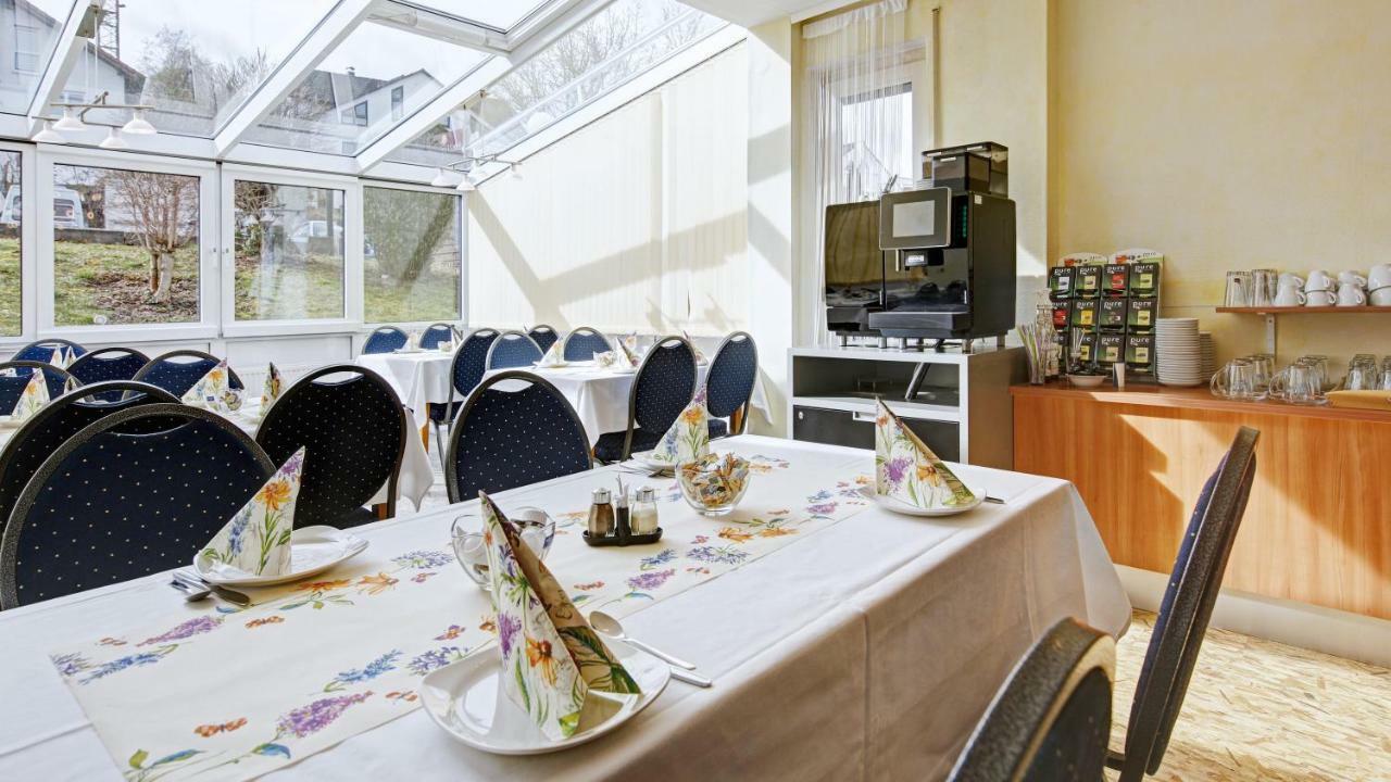 Airport-Hotel Stetten Лайнфельден-Эхтердинген Экстерьер фото