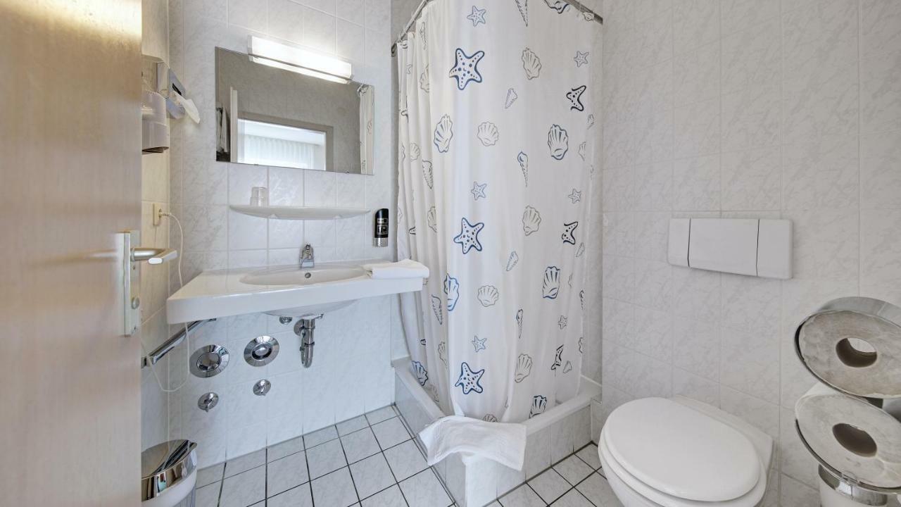 Airport-Hotel Stetten Лайнфельден-Эхтердинген Экстерьер фото